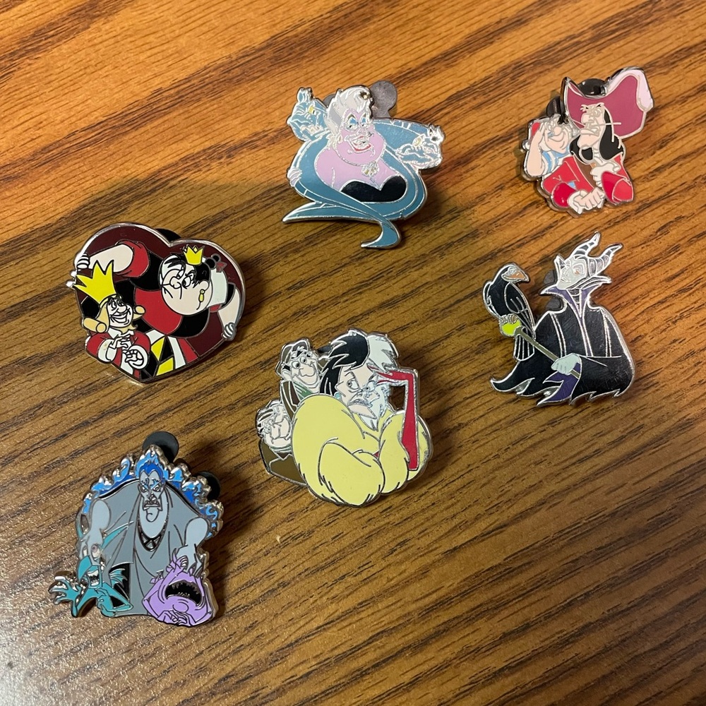Disney Pin Set Villains